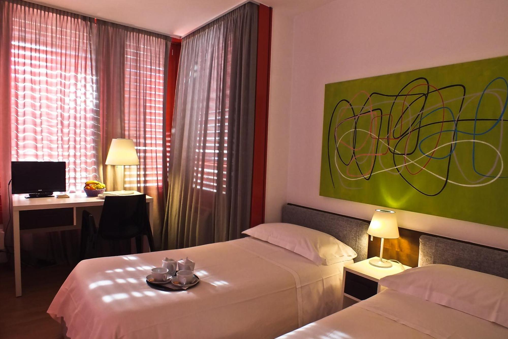 Hotel Garni Centro Chiasso Kültér fotó